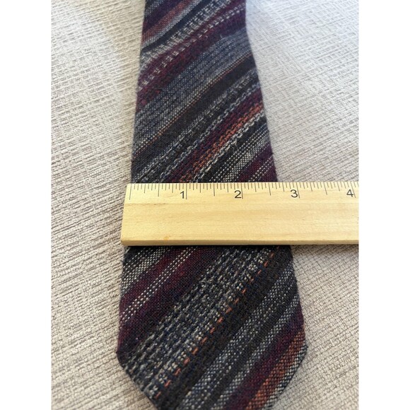 Vintage Necktie Mens Classic Stripe Wool Blend Made USA 57in Wide Gray Burgundy - Picture 2 of 5